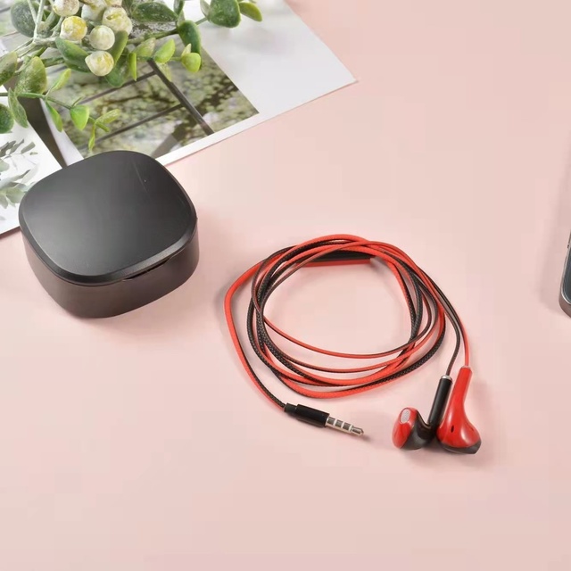 Portable Wired Headphone 3.5mm In-ear Earbuds Earphone Stereo 4 Color Wire Headset With Microphone Earphone Box For Smartphones