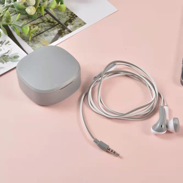 Portable Wired Headphone 3.5mm In-ear Earbuds Earphone Stereo 4 Color Wire Headset With Microphone Earphone Box For Smartphones