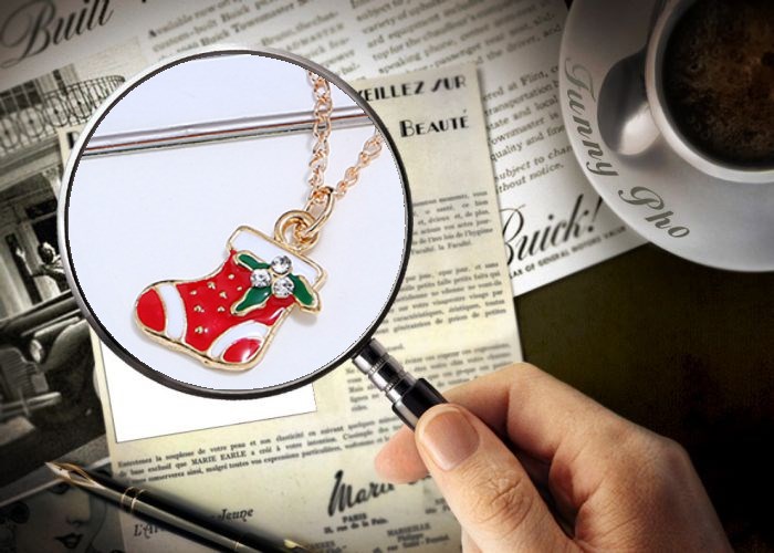Europe and America lovely cartoon oil dripping Christmas socks Christmas gifts Earrings Necklace Set