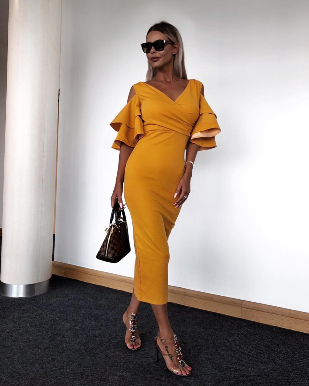 Sexy Deep V collar dress Off shoulder lotus leaf sleeve skirt Lady Concert Dress Party Dress