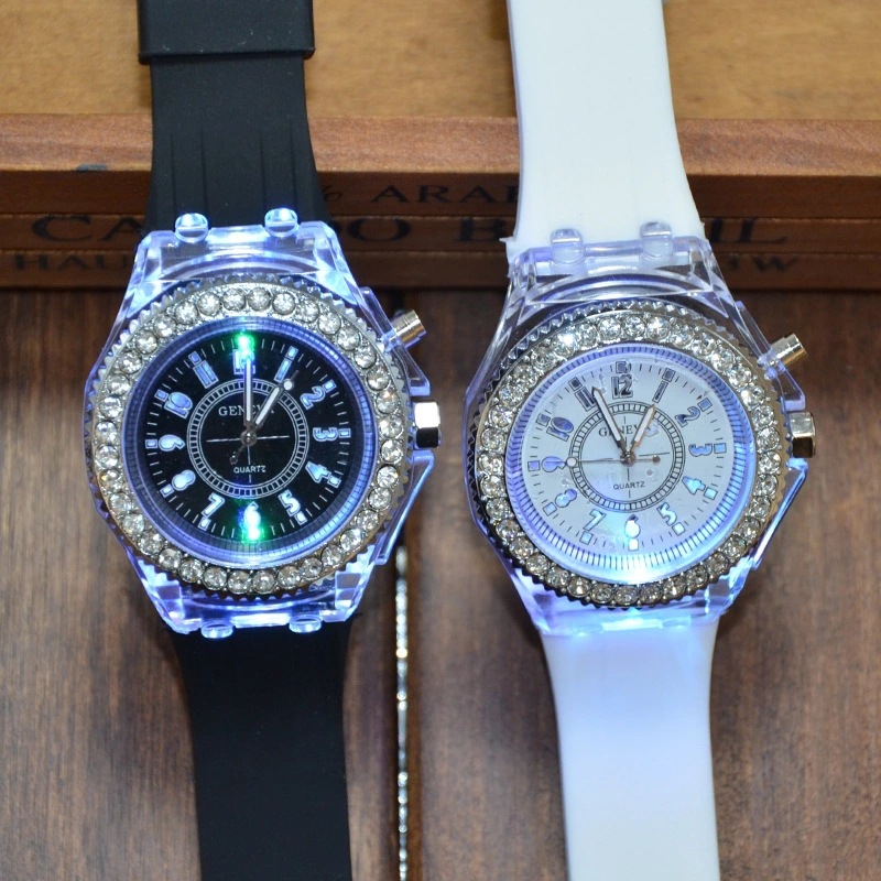 Fashion Man Women Silicon Wrist Watch Diamonds Night light Watch LeisureTime Lovers Girls Women Watches