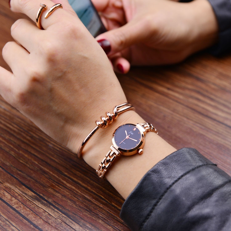 Fresh New College Style Simple Rose Gold Lady Girl Students Quartz Fashion Bracelet Watch Wholesale Brithday Gift Women Watches+ 1 Crystal Ring Free + Luxury Gift Box Lovers  Girlfriends Wife's Birthd