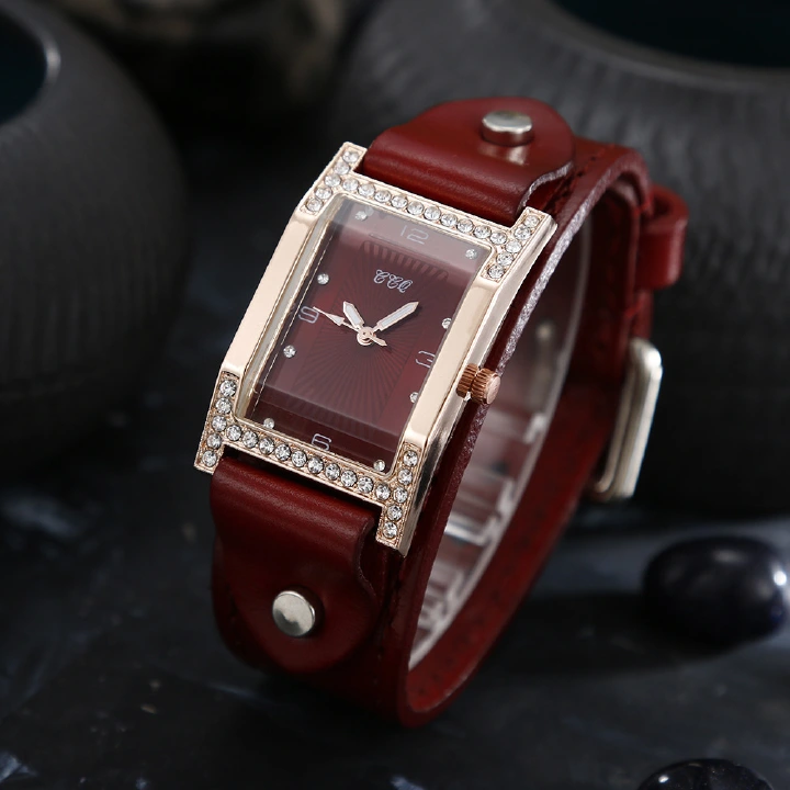 Luxury Rhinestone Trendy New Leather Women Metal Watches Office Lady Ball Dial Roman Digital Time Luminious Quartz Watches + Luxury Gift Box Lovers Girlfriends Wife's Birthday Holiday Surprising Gifts
