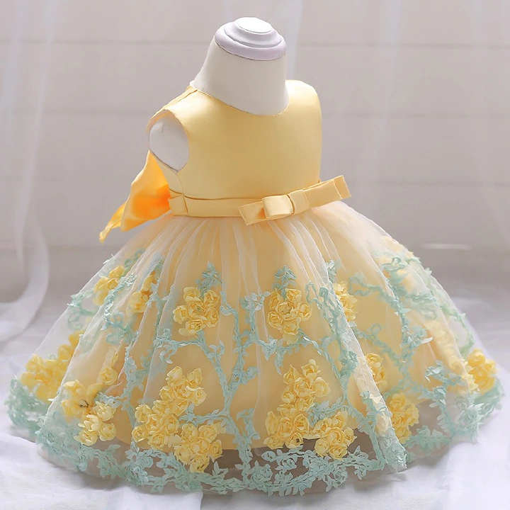 Children's Dress  Africa Europe and the United States baby baptism dress girl's wedding dress skirt pompous flowers one year old baby princess dress baby