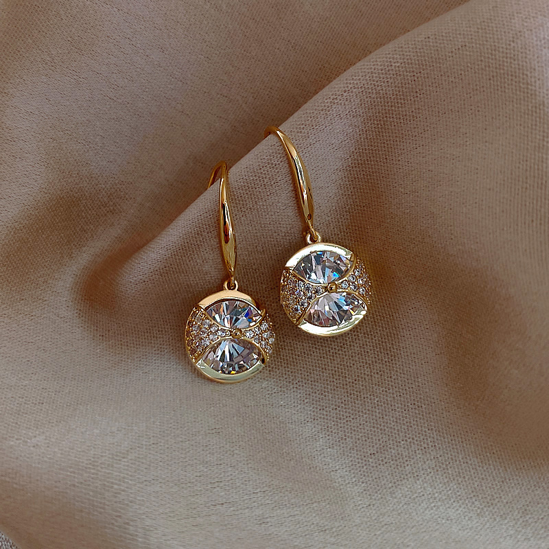 New Arrival Trendy Round Simple Crystal Dangle Earrings For Women Sweet Water Drop Pendant Jewelry