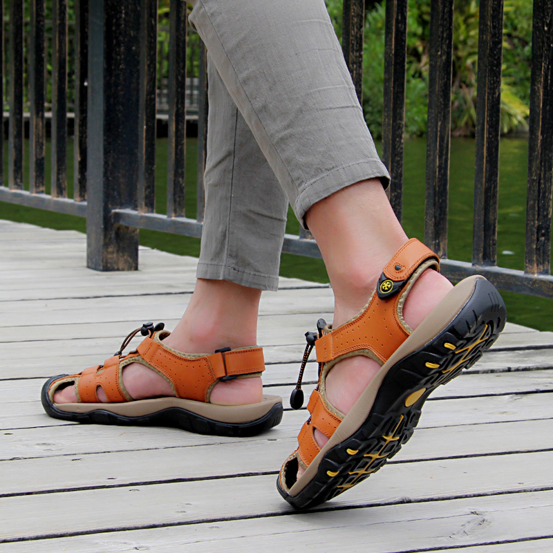 SocNoDn Men Casual Luxury Fashion Genuine Leather Sandals Climbing Hiking Shoes Sandals Durable