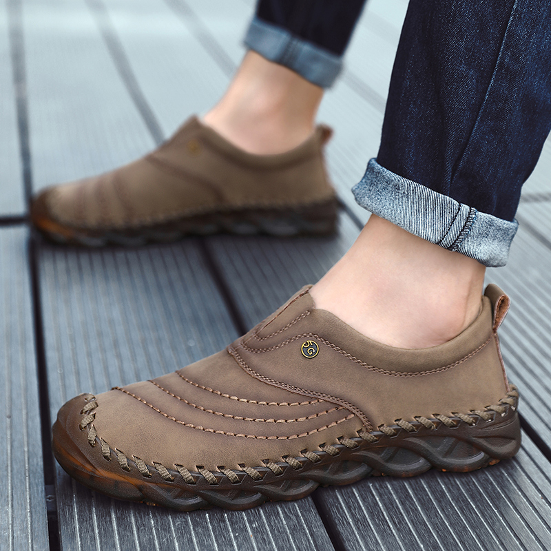 SocNoDn Men&apos;s Fashion Luxury Casual Genuine Leather Low-top Boots Men Climbing Hiking Loafers Shoes
