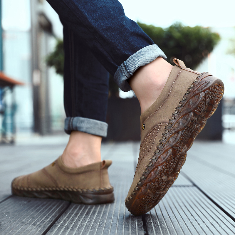 SocNoDn Men&apos;s Fashion Luxury Casual Genuine Leather Low-top Boots Men Climbing Hiking Loafers Shoes