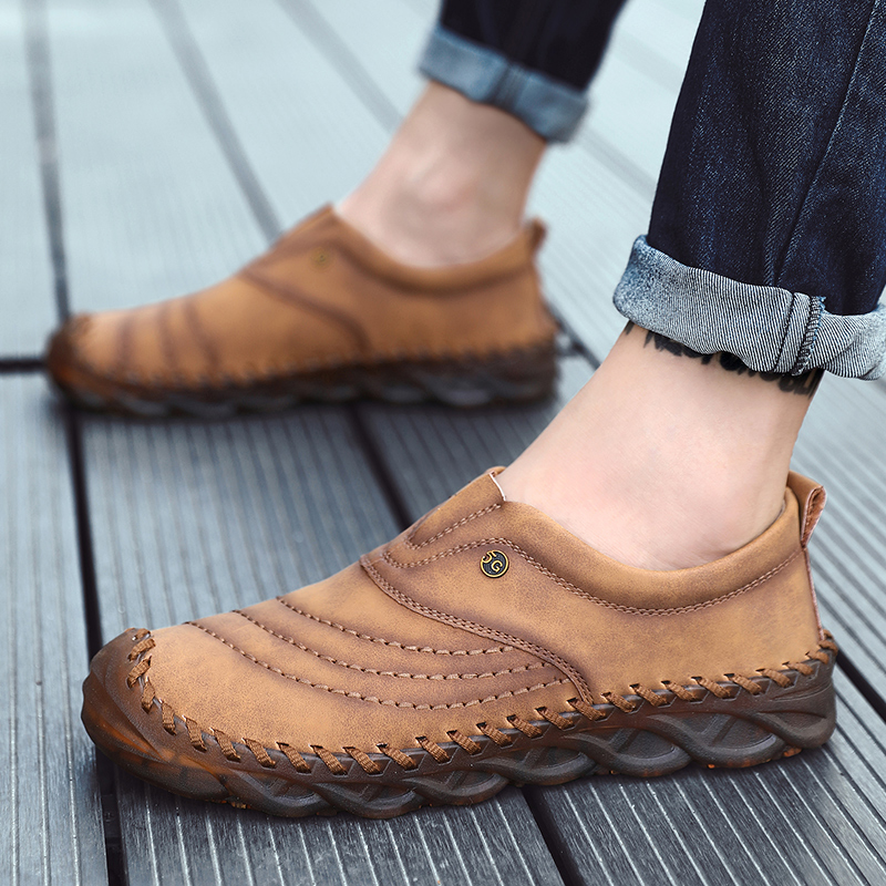SocNoDn Men&apos;s Fashion Luxury Casual Genuine Leather Low-top Boots Men Climbing Hiking Loafers Shoes