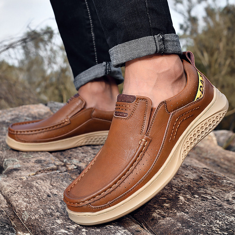 SocNoDn Luxury Men&apos;s Fashion Casual Genuine Leather Shoes Loafers Men Climbing Hiking Sneakers Boots