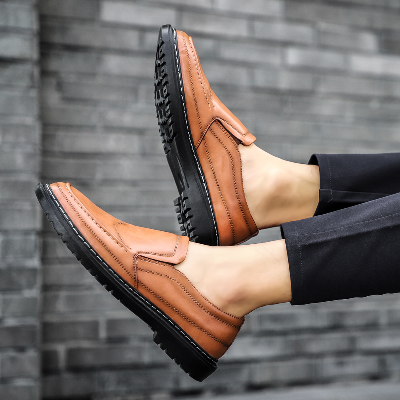 SocNoDn Men's Fashion Casual Luxury Leather Loafers Boots Men Climbing Hiking Sneakers Wedding Shoes