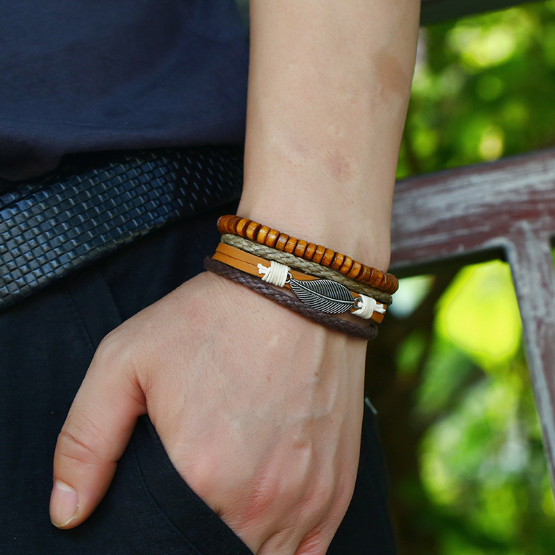 Men's Necklace Wood Bead Ornaments Hemp Rope Bracelets T-shirt Accessorries Jewelry Gift