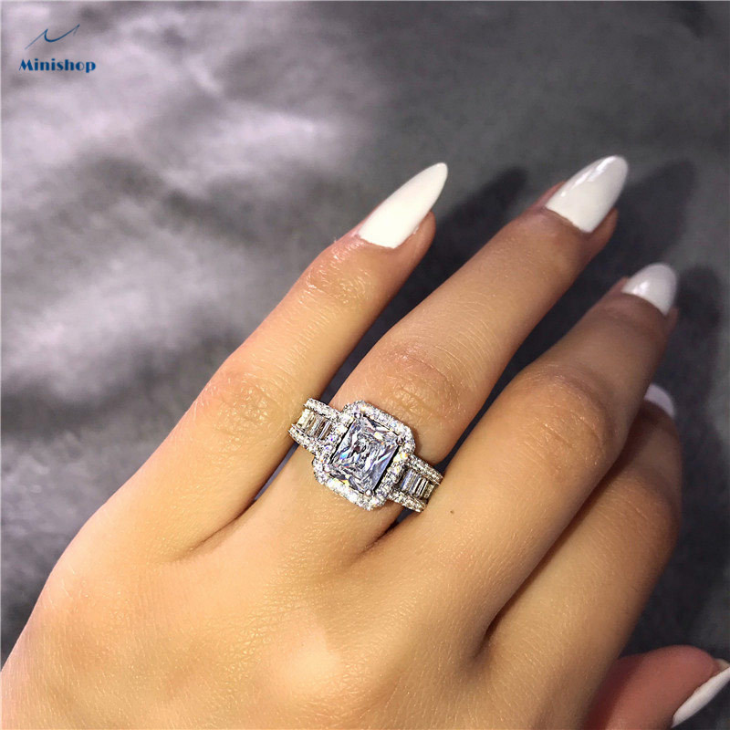 Women Luxury  Diamond Ring Office Lady Ring Dress Accessories Jewelry Gift