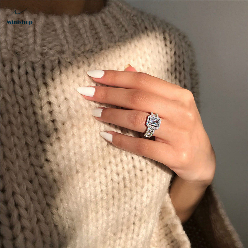 Women Luxury  Diamond Ring Office Lady Ring Dress Accessories Jewelry Gift