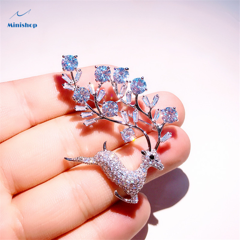 Women Elegant Deer Brooch Luxury Sweater Pin Collar Pin Party Clothes Jewelry Dress Accessories
