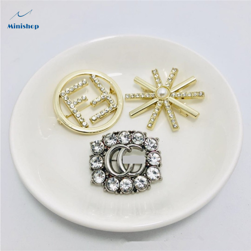 Women Fashion Brooch English Latter Brooch Lady Dress Accessories Jewelry