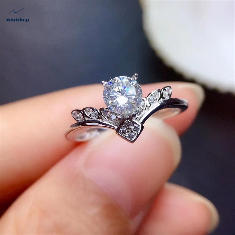 Women New Fashion Rings  Stylish V-shaped Design Diamond Engagement Ring Dress Accessories Jewelry