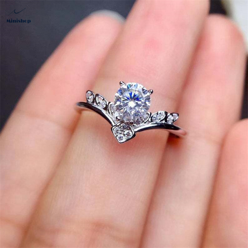 Women New Fashion Rings  Stylish V-shaped Design Diamond Engagement Ring Dress Accessories Jewelry