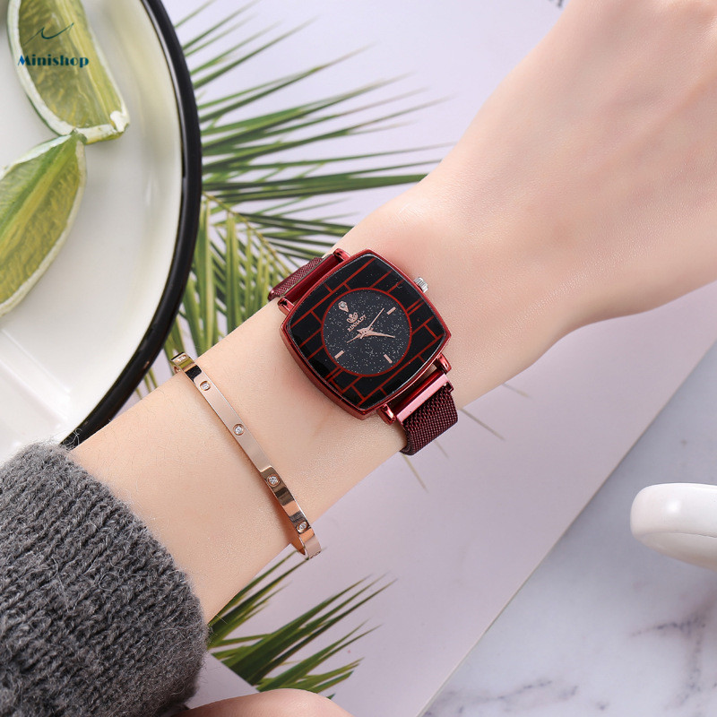 Titok  Hot Style Lady Watch Star Diamond Dial Magnet Band Watch Strap Quartz Lady Fashion Watch