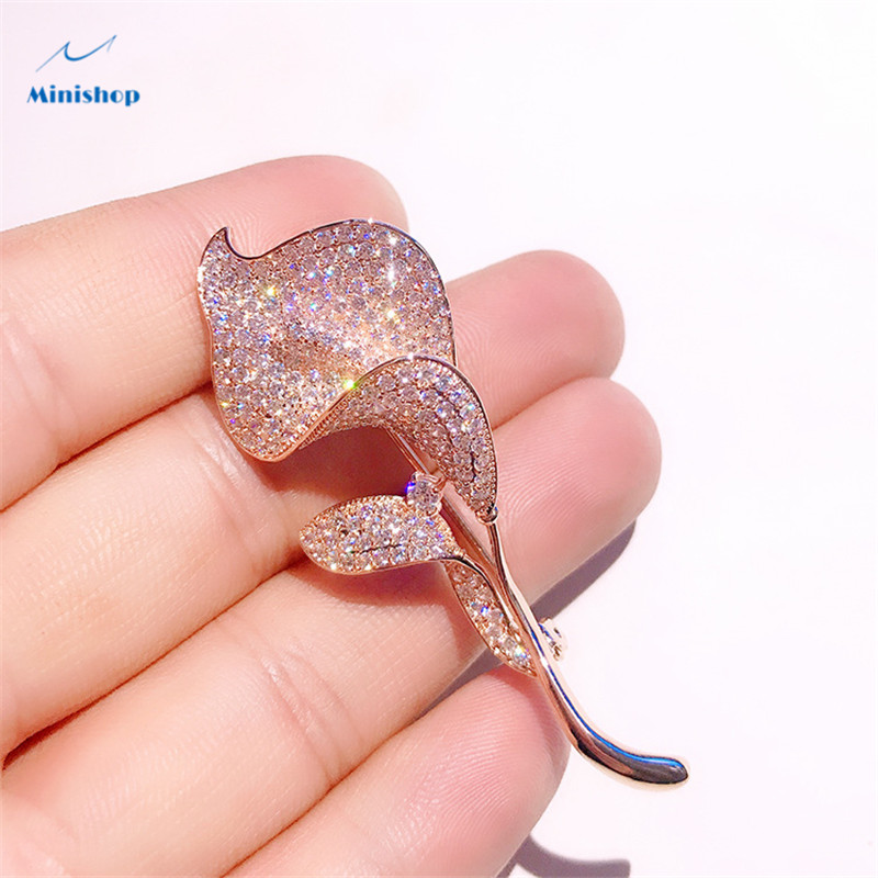 Lady Tulip Brooch Luxury Cardigan Clasp Brooch Women Suit Accessories Vintage Cape Clasp