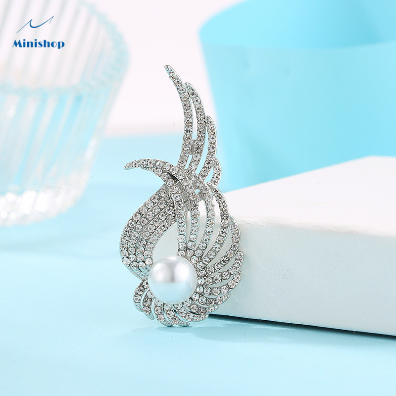 Korean Version  Dumb Brooch Women Luxury Simple Small Fresh Style Crystal Brooch