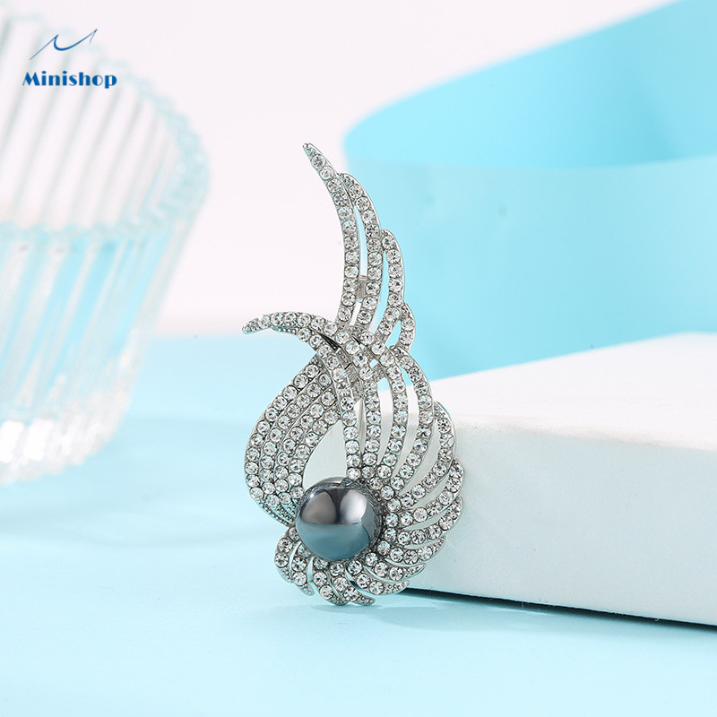 Korean Version  Dumb Brooch Women Luxury Simple Small Fresh Style Crystal Brooch