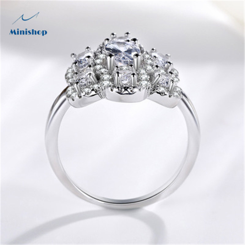 Women New Fashion Ring Flower Zircon Platinum plated Diamond Ring  Lady Proposal Engaged Ring