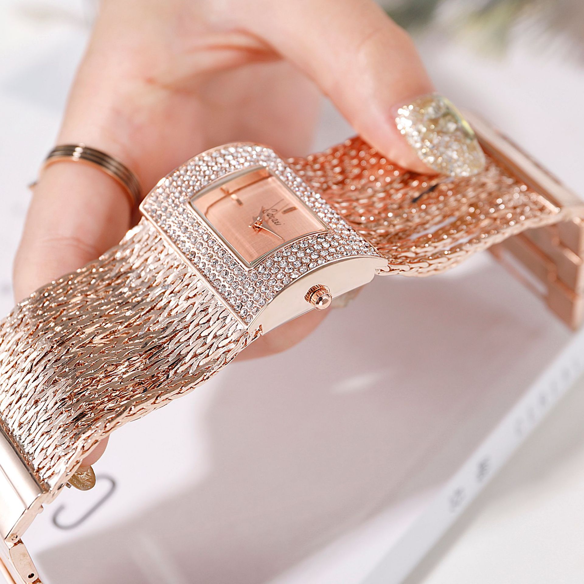 Women New Fashion Watch Lady Square Bracelet Diamond Watch Daily Waterproof OL Watches Party Watch