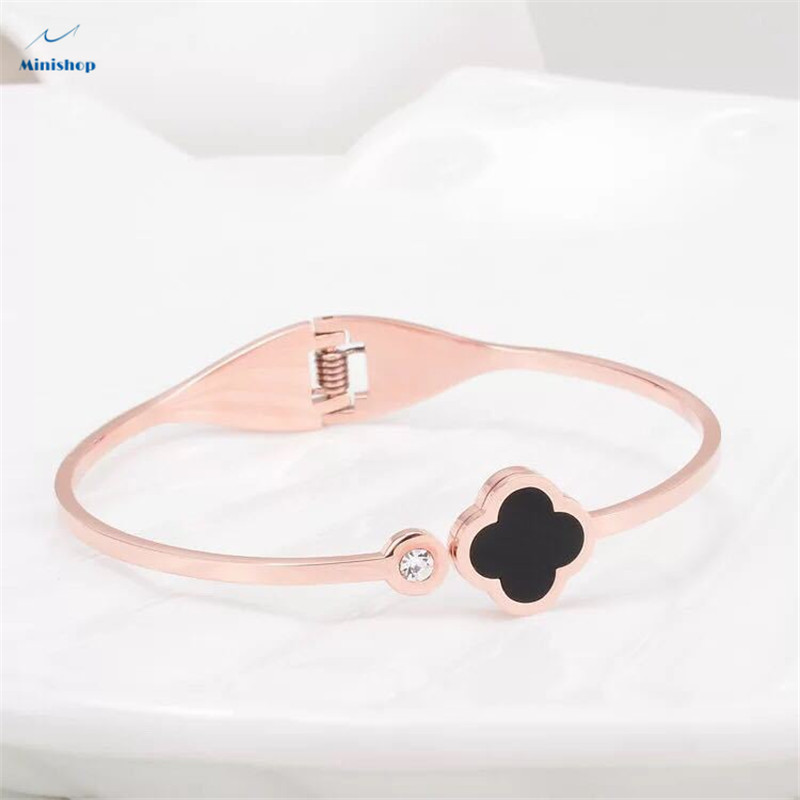 Women New Fashion Bracelet Four Leaf Grass Titanium Steel Bracelet Rose Gold Non-fade Bracelet