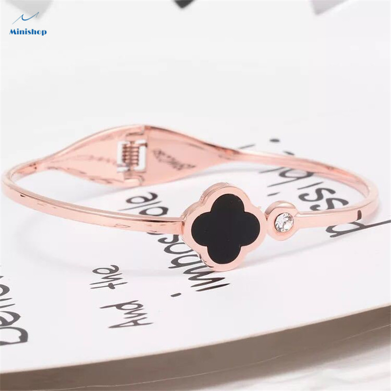 Women New Fashion Bracelet Four Leaf Grass Titanium Steel Bracelet Rose Gold Non-fade Bracelet