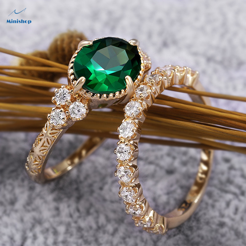 Lady Fahsion Gold-plated Micro-zircon Green Diamond Ring  Simple Couple Engagement Wedding Ring