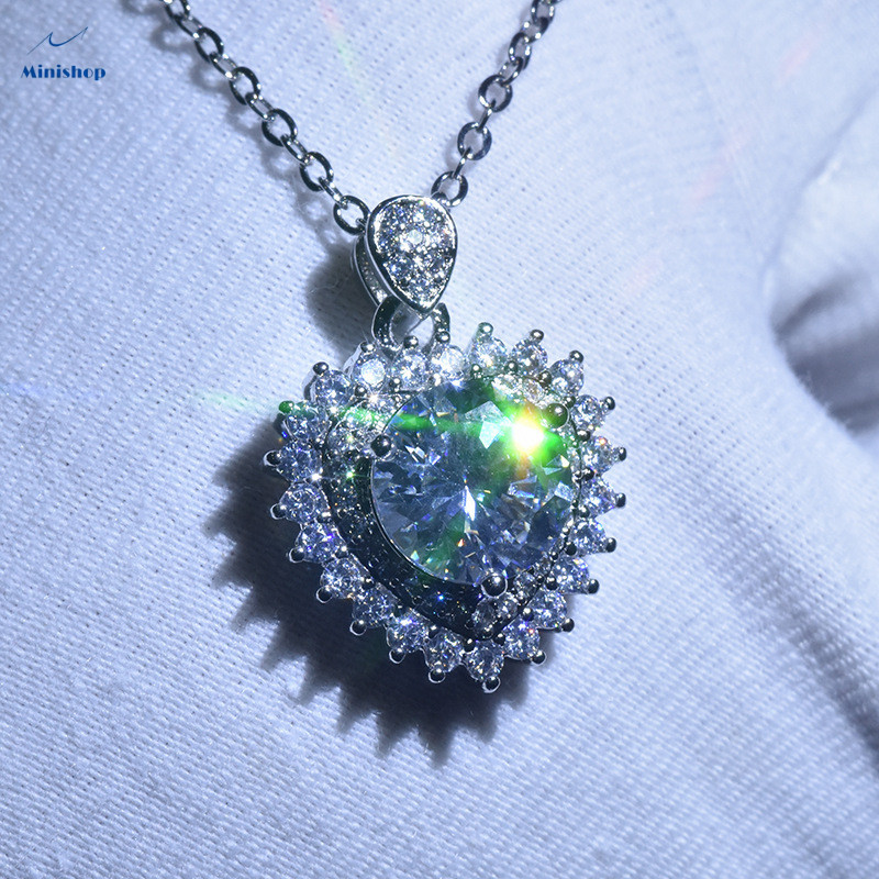 Lady Platinum Plated Necklace Bright Flashing Diamond 8 Hearts 8 Arrows Love Pendant Wedding Gift