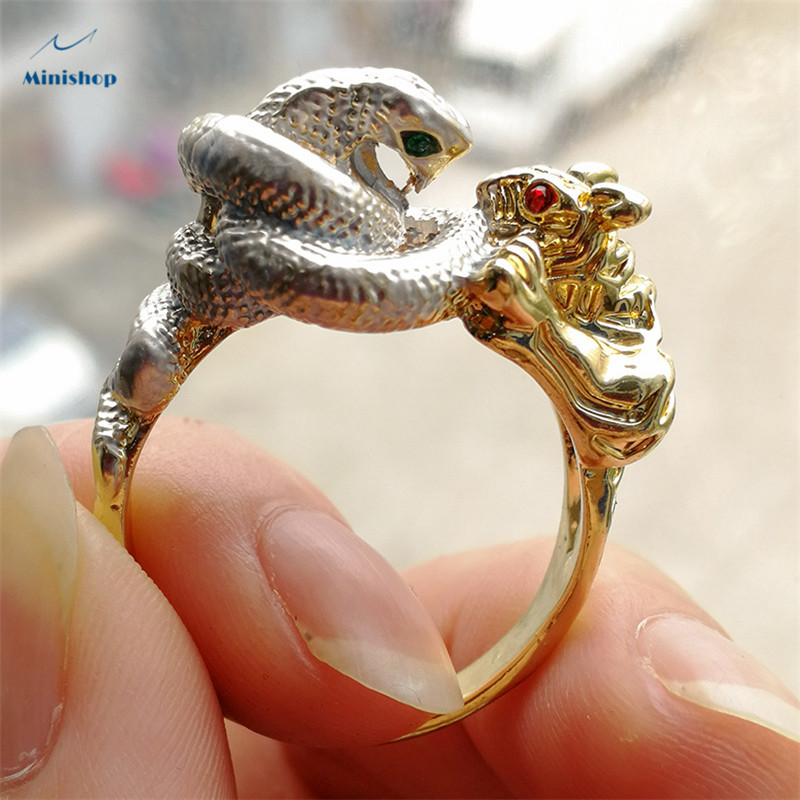 Men New Fashion Jewelry Two-color Retro Domineering snake Ring with Gemstone Ring Punk Hip Hop Ring