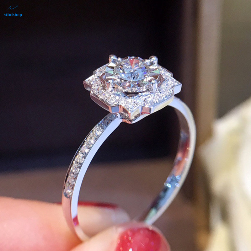 Lady New Exquisite Zircon Engagement Ring Square Diamond Ring Luxury Wedding Jewelry