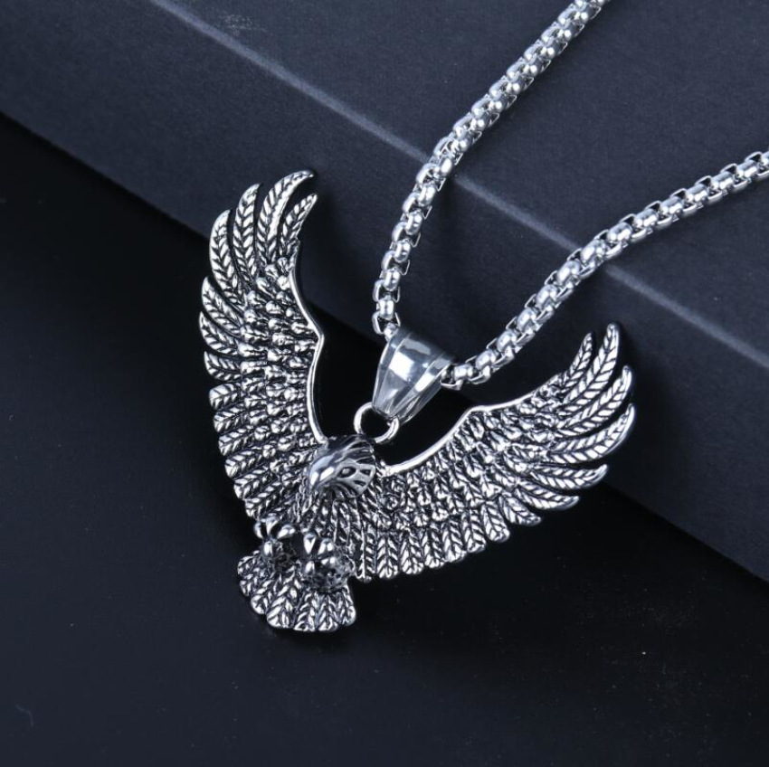 Mkufu wa wanaume 1Pcs Fashion Jewellery Animal Domineering personality Eagle Pendant Necklace For Men Stainless Steel Vintage Versatile Cast Silver Collar Chain Neckchain