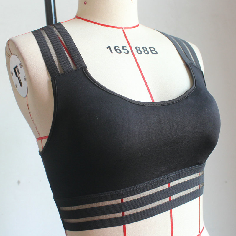 Pretty lady cross back high elastic breathable yoga bra high impact quick dry sports bra