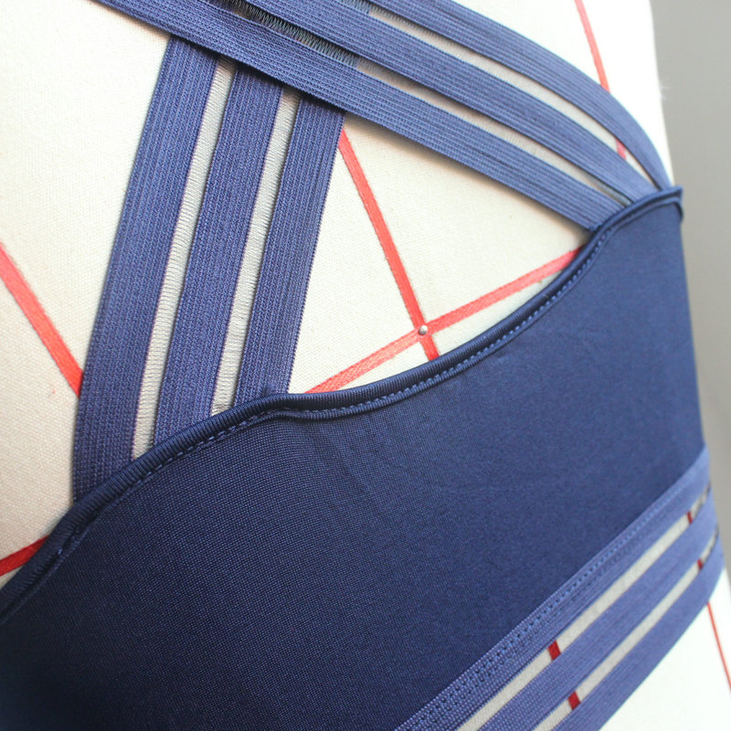 Pretty lady cross back high elastic breathable yoga bra high impact quick dry sports bra
