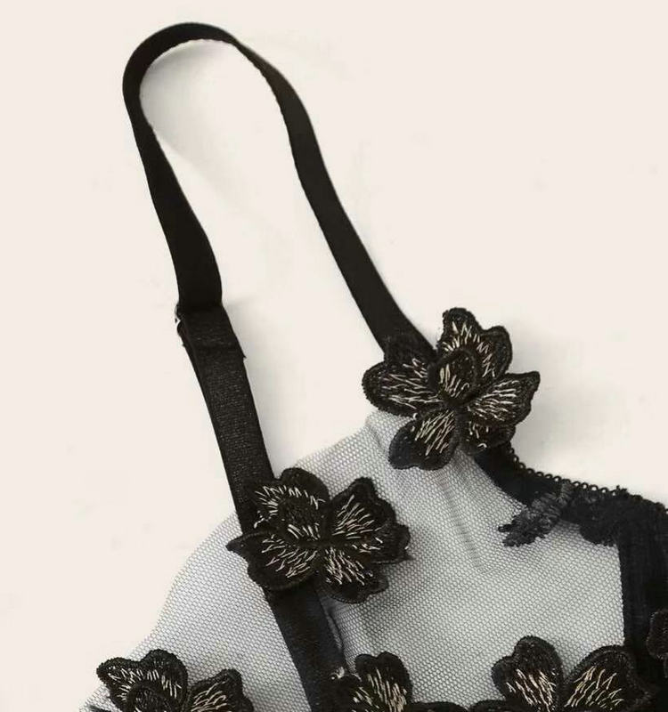 Ladies sexy lace flower bra set thin cotton cup Bra and Panties Transparent Lace Lingerie Bra Set