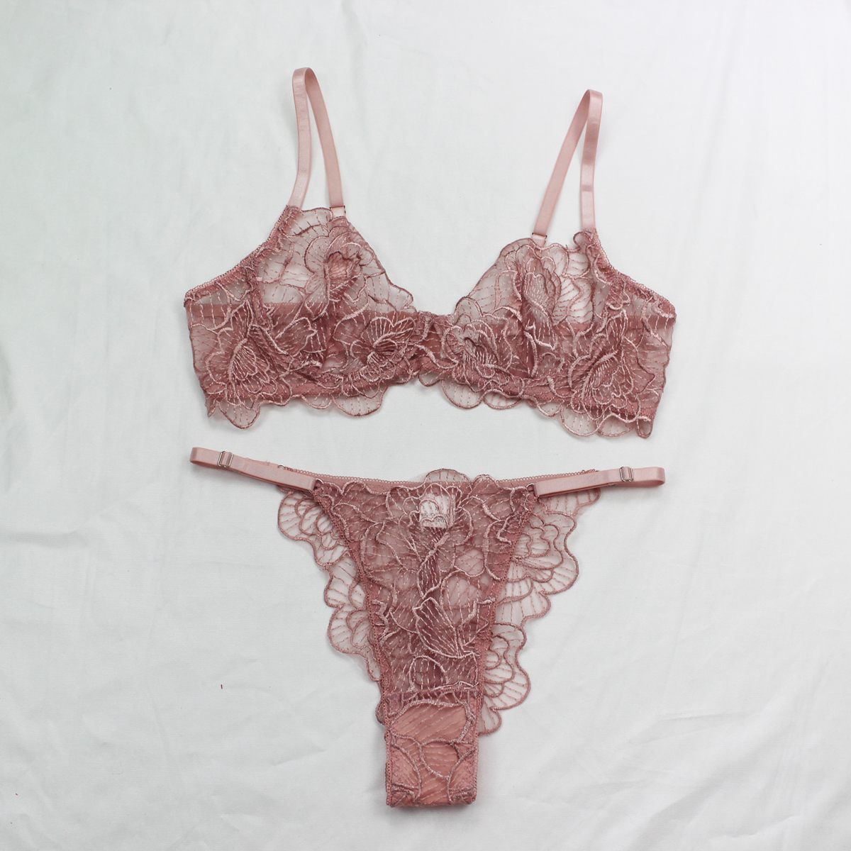 Factory wholesale new women&apos;s sexy appeal temptation pajamas lingerie set