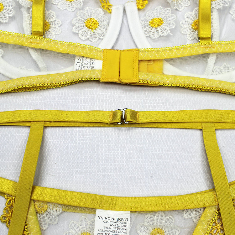 New fashion women&apos;s sexy Daisy Floral Embroidered Mesh Garter Underwire Lingerie Set