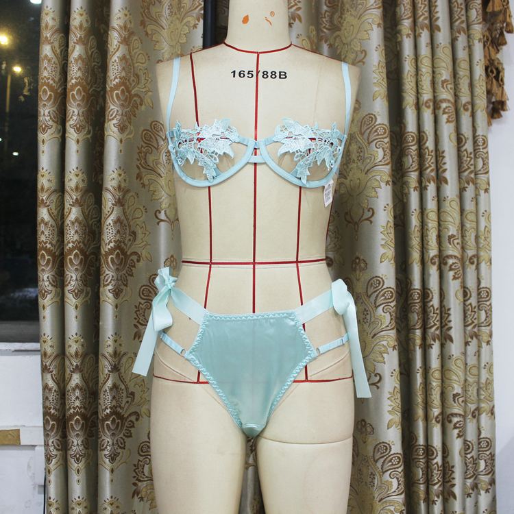hot sexy small fresh Embroidery Satin bandage leakage temptation super coquettish lingerie Set