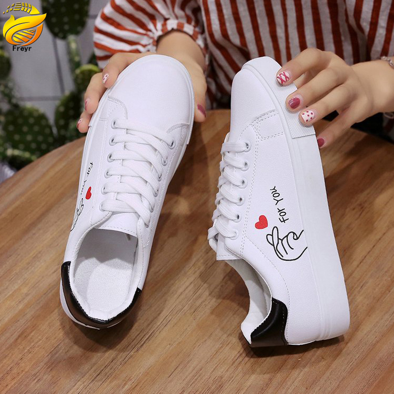 New Arrivals Women's artificial Pu leather white shoes ladies' flat shoes students' leisure sports shoes girls casual shoes running shoes sneakers women Athletic