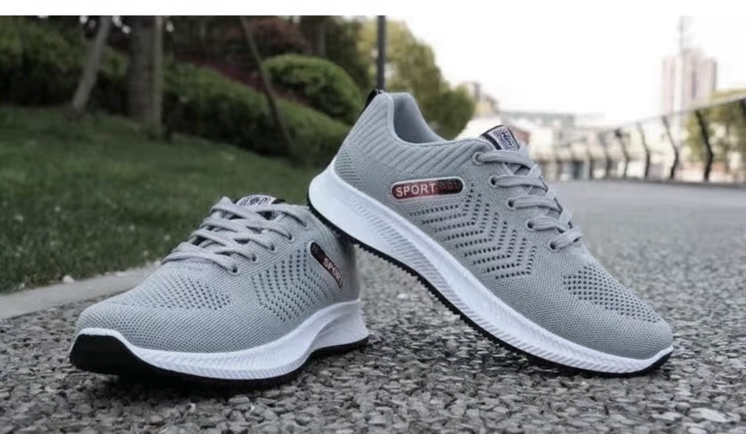 Men's casual sports shoes boys shoes breathable soft soled shoes women's running shoes students fashion sneakers teenager  non-slip athletic shoes casual  shoes