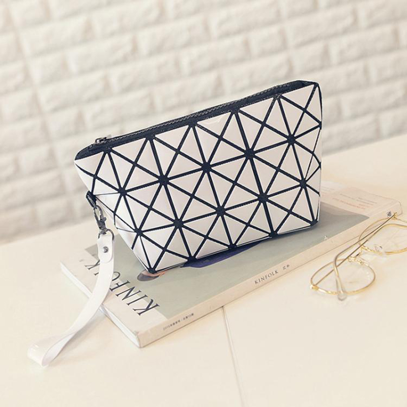 2021 Newest Geometric Wristlet Purse Clutch Cosmetic Bag Flexible folding female bag Fashione  bags
