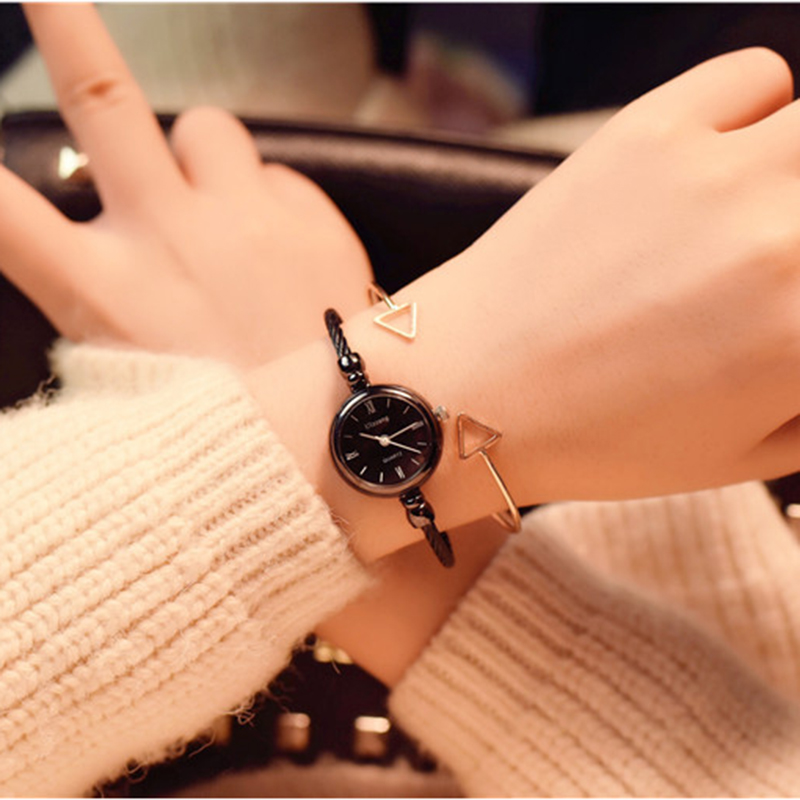 Sales Women Watches Small Gold Bangle Elegant Watches Stainless Steel Retro Lady Quartz Watches