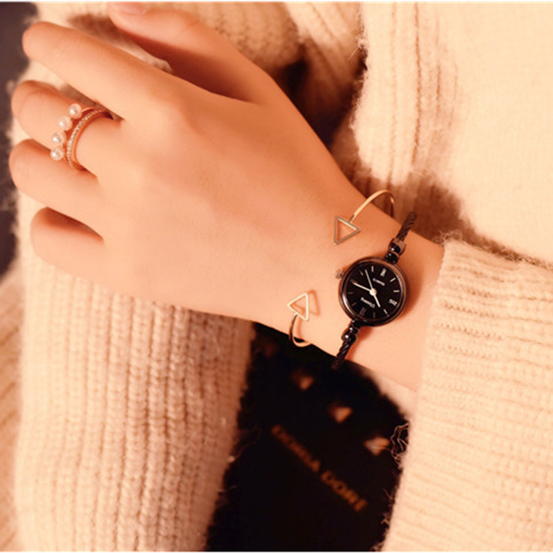 Sales Women Watches Small Gold Bangle Elegant Watches Stainless Steel Retro Lady Quartz Watches