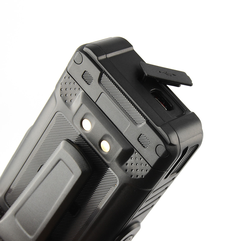 UNIWA F4 IP65 Waterproof  FDD/TDD-LTE 4G POC Walkie talkie 2.4 inch Big Battery Dual Sim smart phone