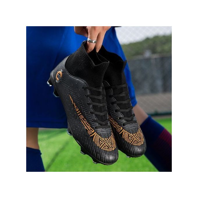 New Arrivals Kids and Men Football Boots Non-slip Light Sport Shoes Outdoor Footwear Sneakers Soccer Shoes Black Color