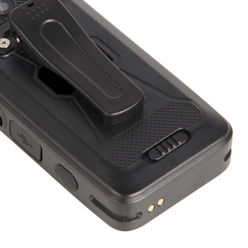 UNIWA F60 2.8 Inch PTT POC Function Long Range Mobile Phone With Sim Card Radio Set Walkie Talkie 100 km police