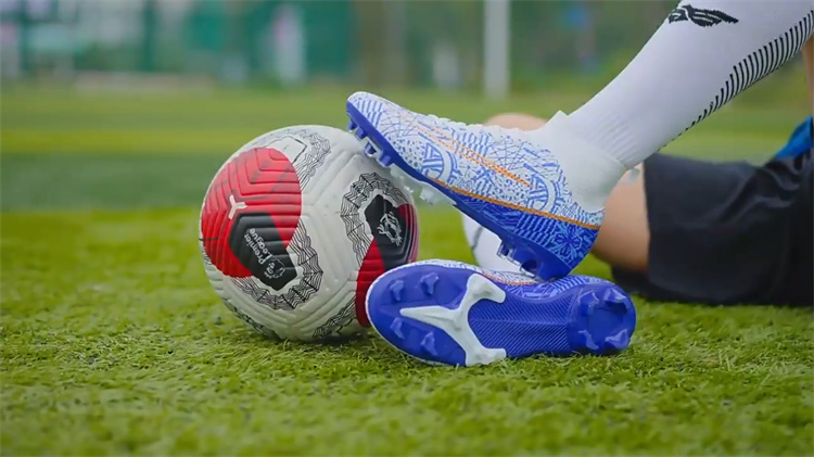 New Soccer Shoes Man Kids Soccer Fashion High Quality FG Type Professional Training Men  Football Shoes Soccer Boots